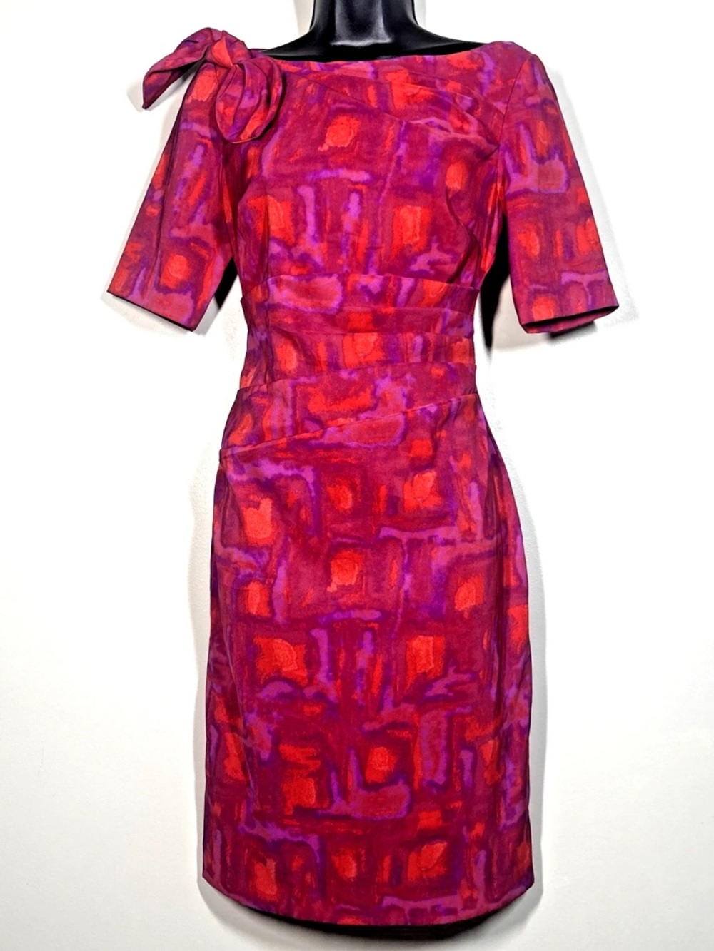 Kay Unger 4 Dress Esther Stretch faille
Cocktail wedding knee length ruched
